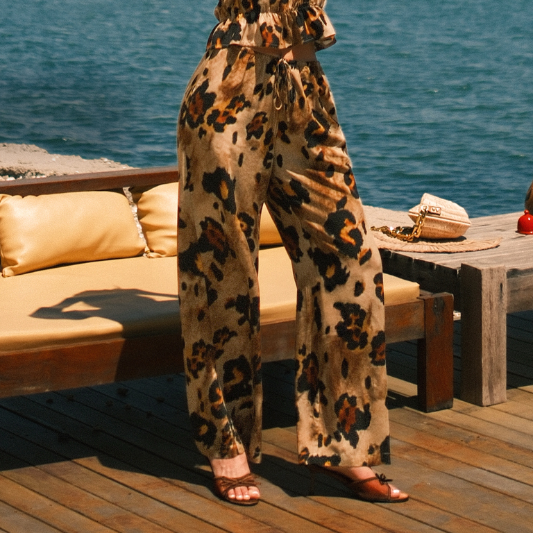 YOUR GETAWAY WARDROBE